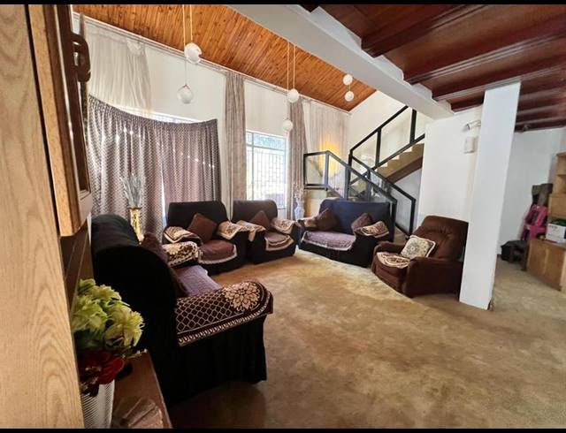 4 BEDROOM HOUSE FOR SALE IN LAUDIUM